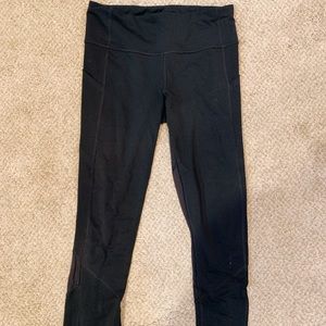 Black Lulu lemon leggings